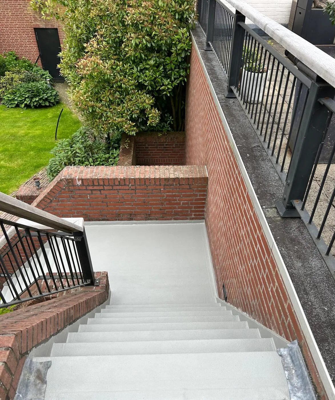 Traprenovatie – Snel Drogend Coatingsysteem